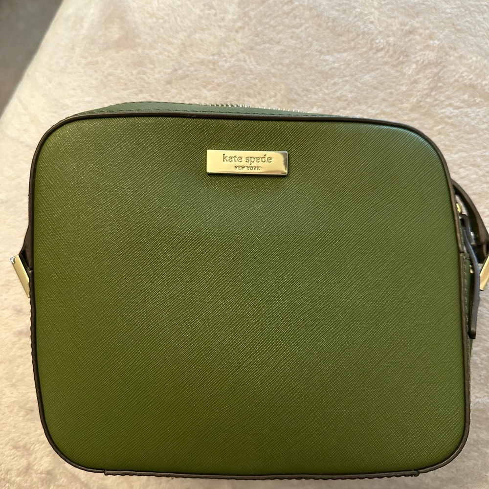 Like New - Kate Spade Forrest Green Crossbody